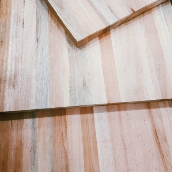 TABLERO EUCALIPTO SIN NUDO 1.20 X 3MT 40MM
